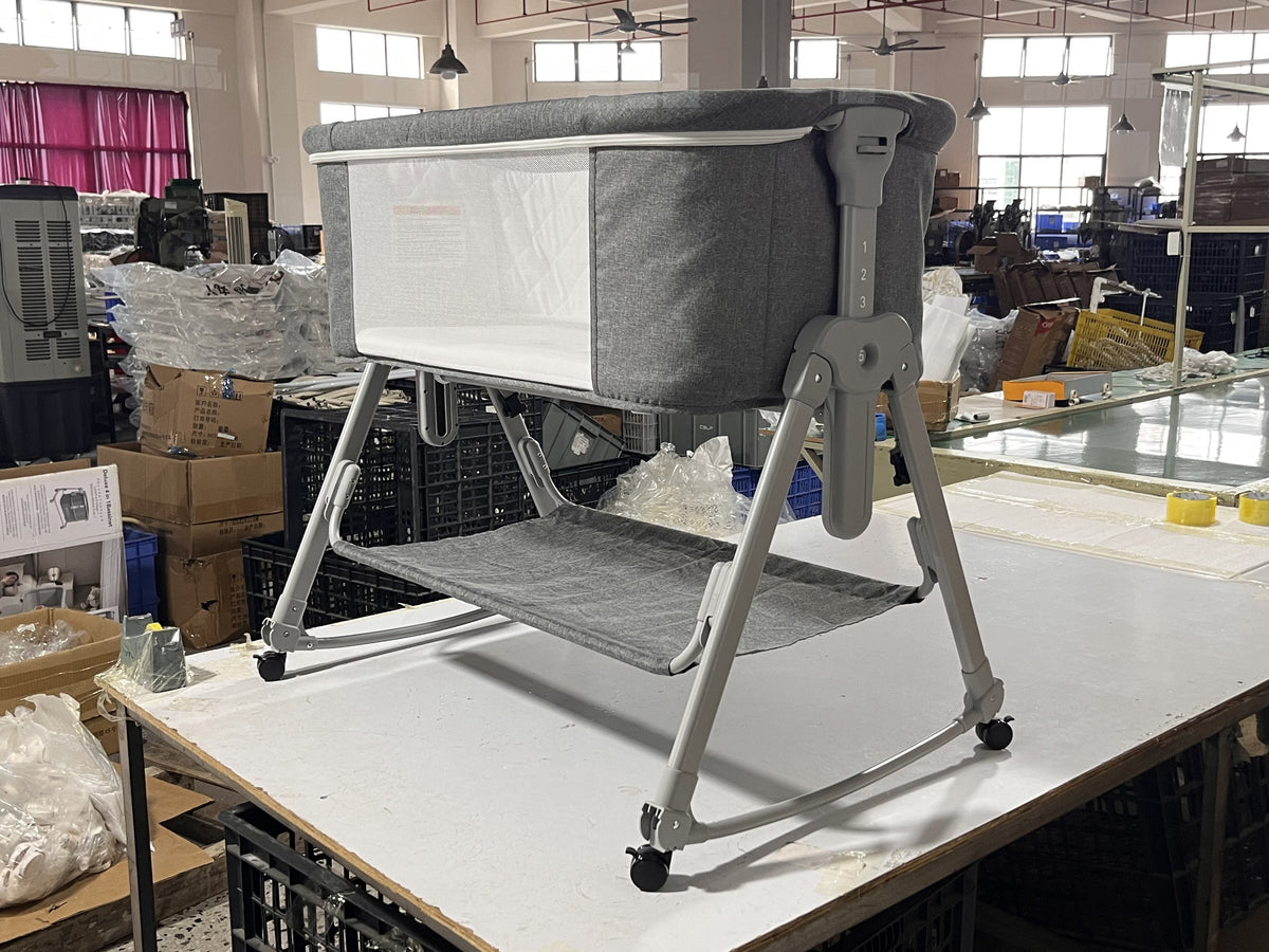 Vomeast Baby Bassinet with Wheels and Storage Basket,Gray