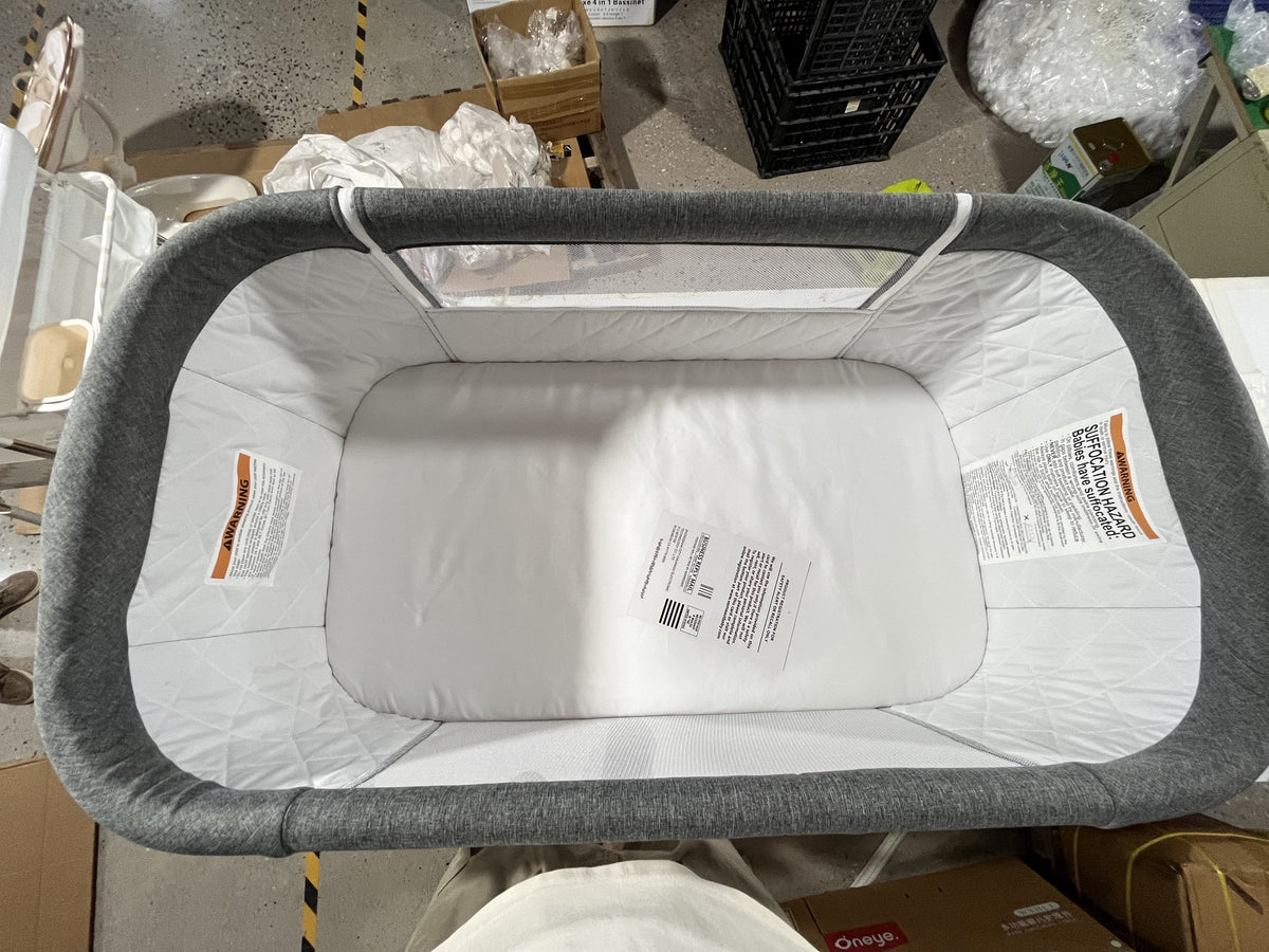 Vomeast Baby Bassinet with Wheels and Storage Basket,Khaki